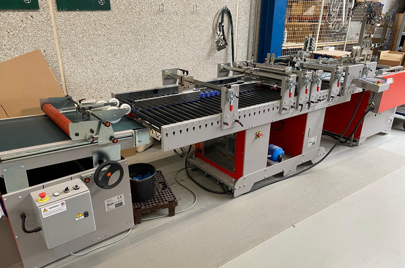 Petratto SE78 Folder Gluer